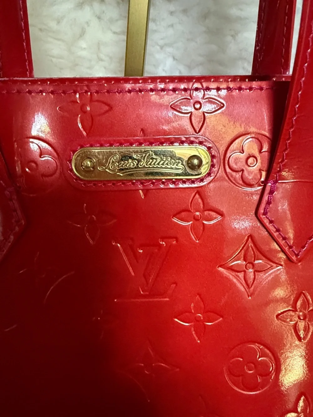 Louis Vuitton Red Vernis Wilshire PM Monogram Patent Tote - Adorable - Picture 2 of 10